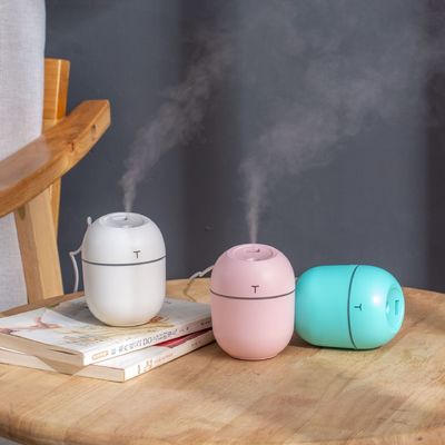 ضوء ليلي LED الموجات فوق الصوتية مرطب الهواء مع وظيفة العلاج العطري للمنزل والسيارة