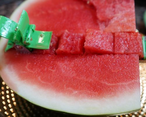 قطع البطيخ بفعالية مع طابعة الطاحونة الهوائية سلطة قطاع الفاكهة 33 * 7 * 3.5 سم